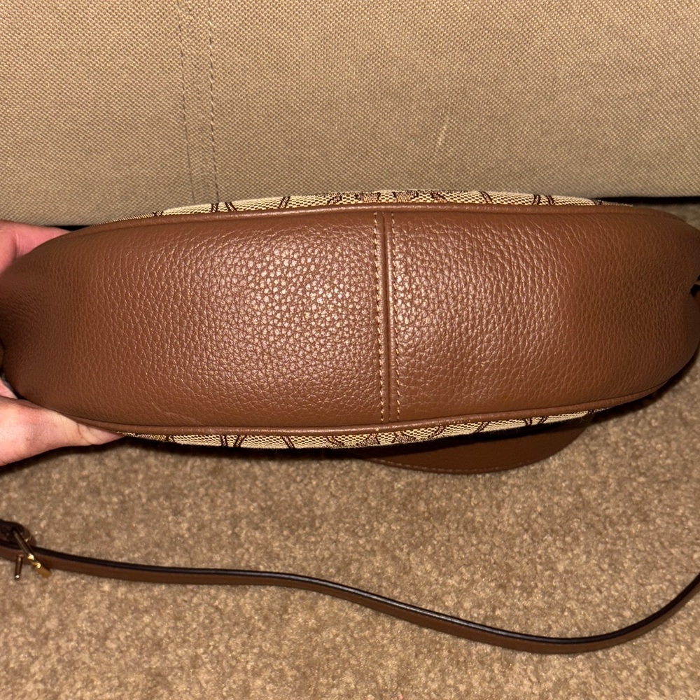 Coach Aria in Signature Jacquard Bag - Picture 5 of 5